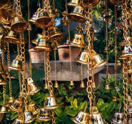 Photo iron chandelier